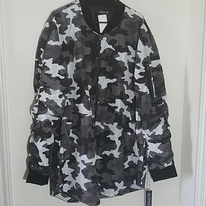 🆕️  Streetwear Camo Bomber Jacket XXL